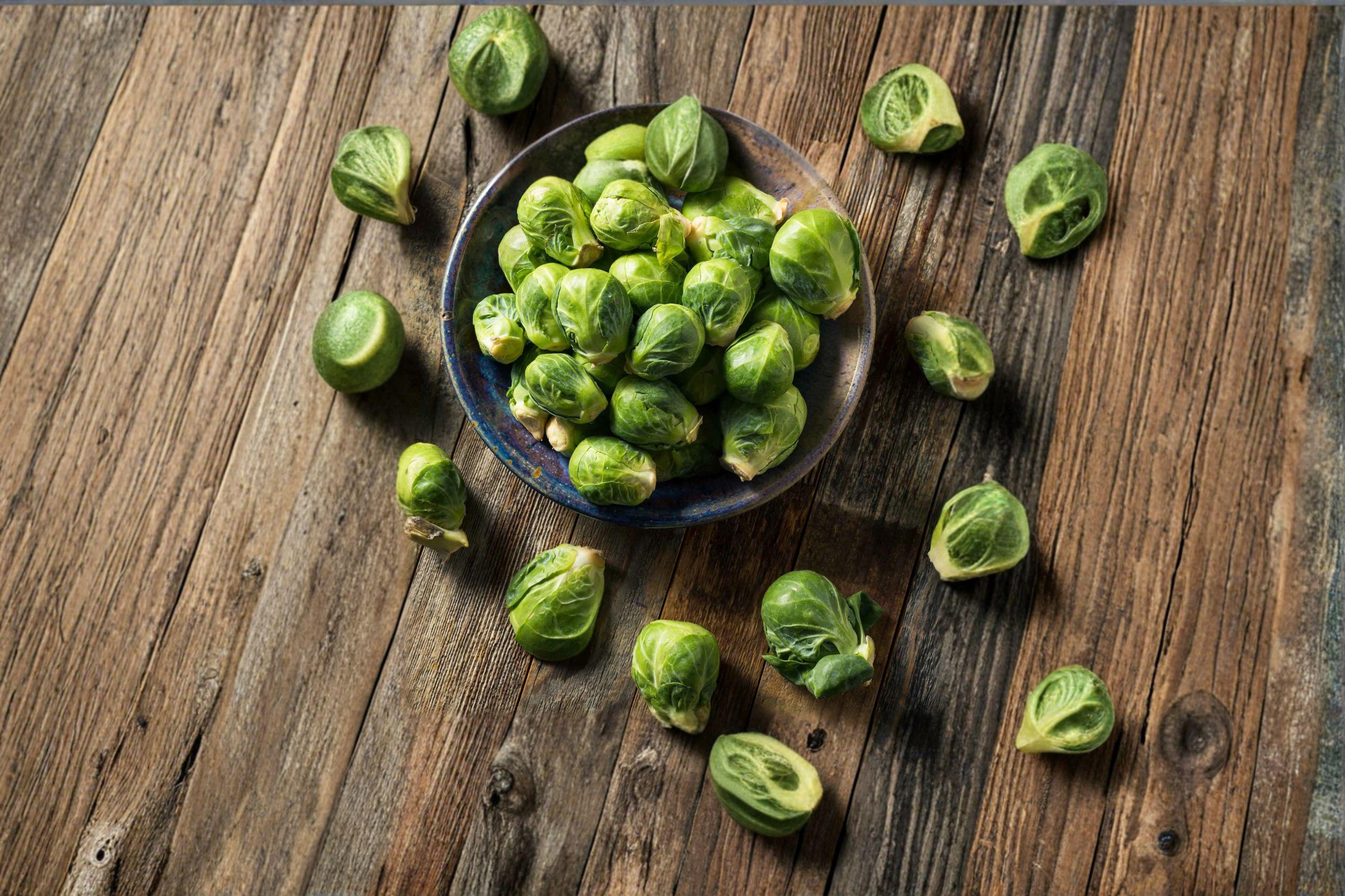 Brussels Sprouts – Long Island Improved 250 Seeds | Cold-Hardy Heirloom | Large Firm Sprouts | Excellent Fall Variety