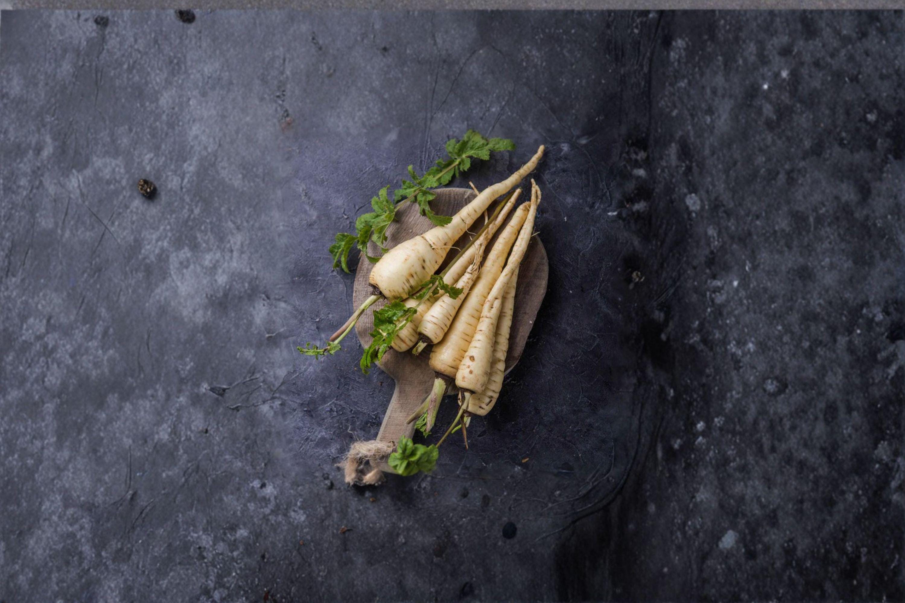 Parsnip – All American 350 Seeds | Classic Heirloom Parsnip | Sweet After Frost | Long, Smooth Roots