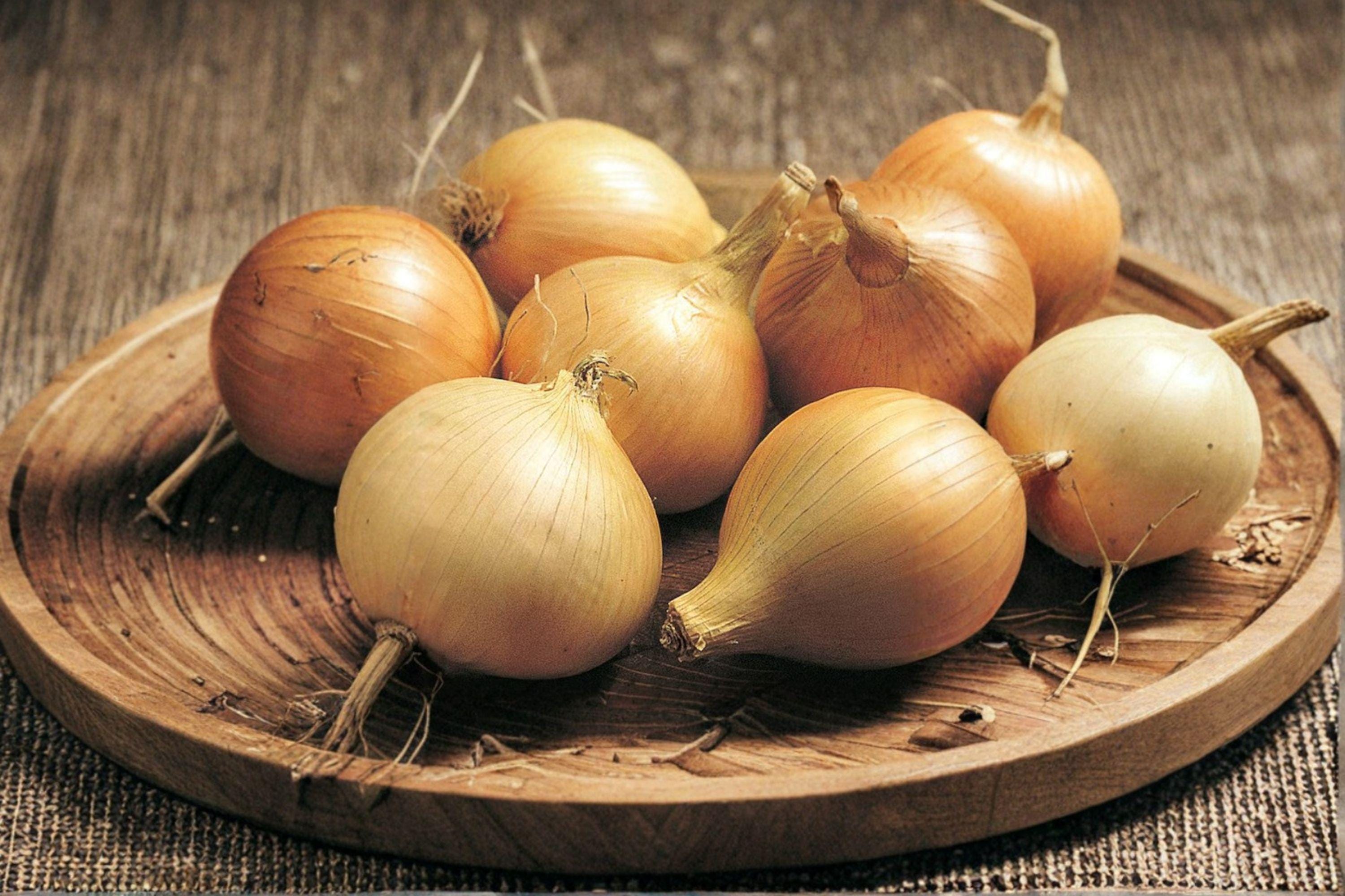 Onion – Walla Walla Sweet 50 Seeds | Famous Sweet Onion | Large Juicy Bulbs | Mild & Delicious Flavor