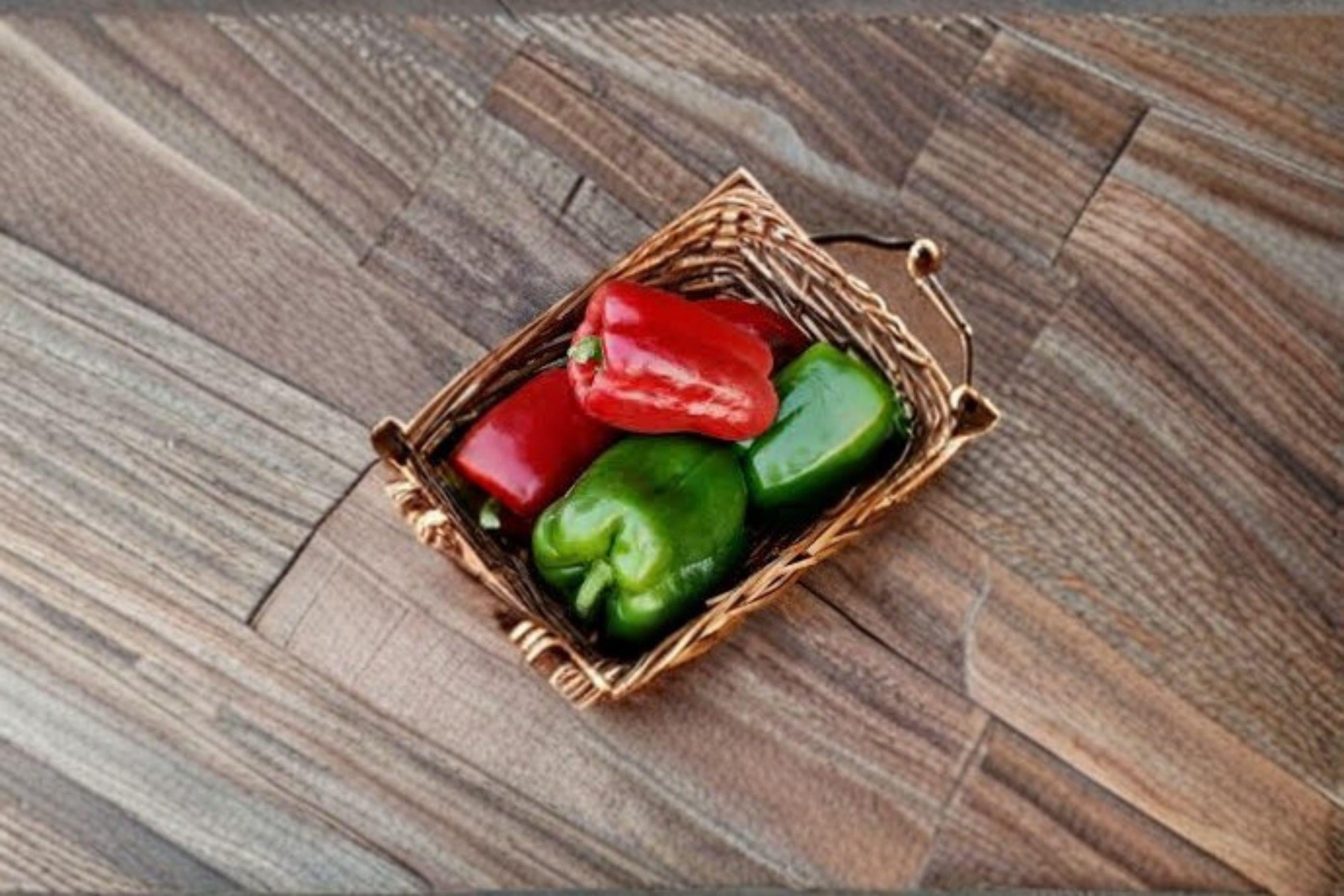 California Wonder 300 – Sweet Bell Pepper 30 Seeds | Classic Heirloom Bell Pepper | Large Blocky Fruits | Sweet & Productive
